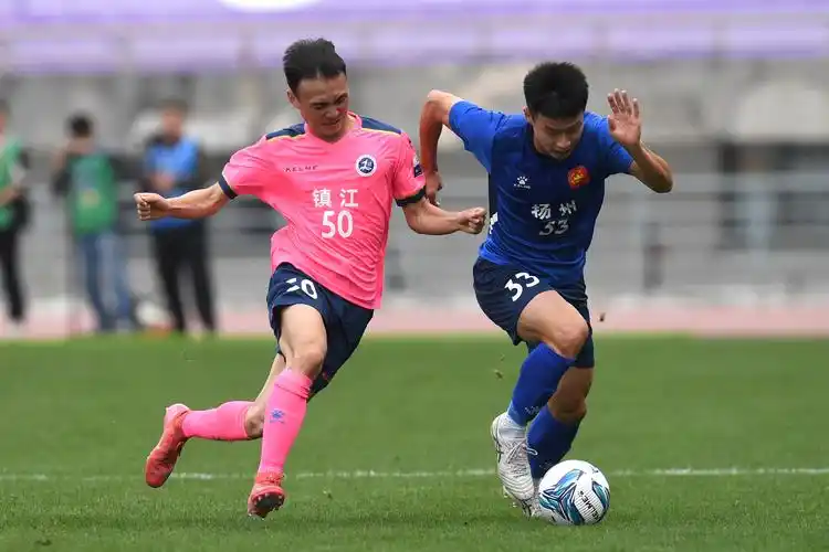 欧冠对决：巴塞罗那 VS 多特蒙德
